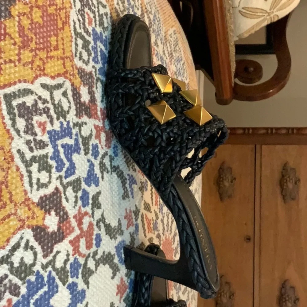 Valentino Garavani these valentino